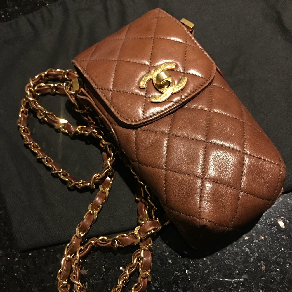 Chanel Vintage Lambskin Crossbody Case Bag ❌ SOLD❌ - Picture 2 of 9